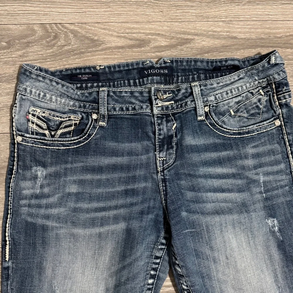 Vigoss The Dublin Capri Jeans Womens 13/14 Medium Wash Distressed Thick Stitch‎